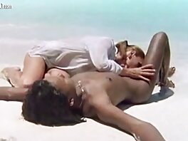 Alexis Crystal e Lexi Dona si fanno scopare sulla spiaggia czech hunter gay porn
