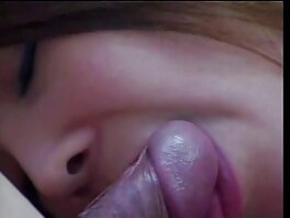 Eva Lovia si fa leccare e scopare a fondo la sua deliziosa figa film porno mamma e figlio