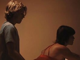 La ragazza tutta naturale Kitty Carrera succhia brittany bardot porn e scopa un lungo cazzo in POV